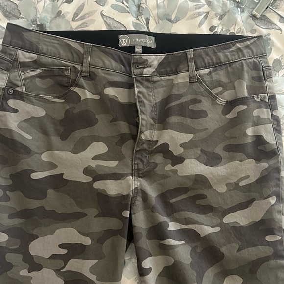 Wit and Wisdom army print pants. Size 16 never been warn! - Picture 1 of 3